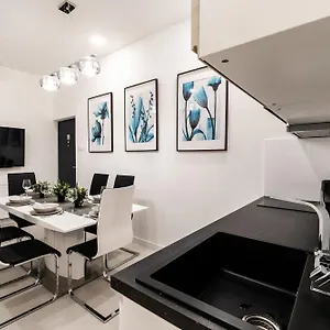 Apartment Quiet Very & Stylish, Budapest